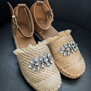 Elegant Brown Crown Vintage Espadrilles with Crystal Embellishments